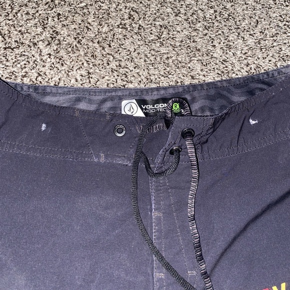 Volcom Black Swim Shorts - Picture 4 of 4